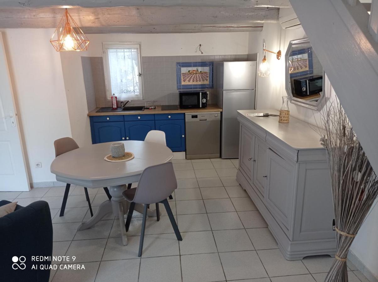 Valréas Appartements Et מראה חיצוני תמונה