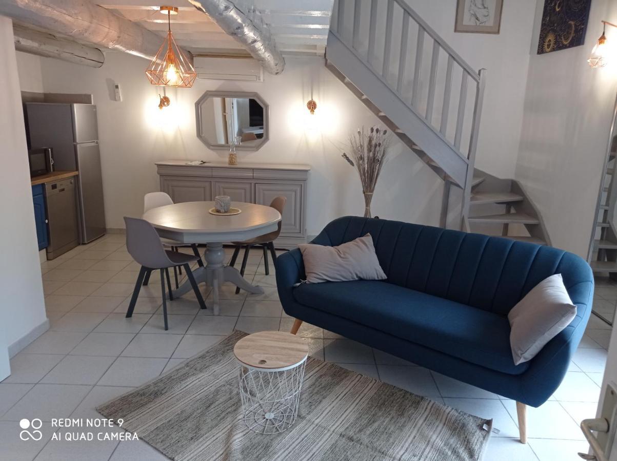 Valréas Appartements Et מראה חיצוני תמונה