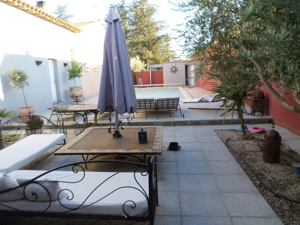 Valréas Appartements Et מראה חיצוני תמונה